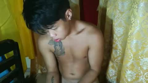 haku020485 online show from 11.24.25