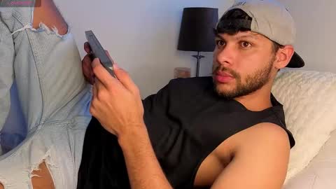 Independent       model  online show from 10.19.25