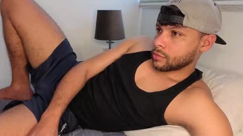 Independent       model  online show from 11.09.25