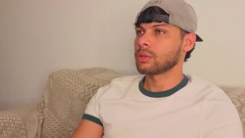 Independent       model  online show from 01.18.26