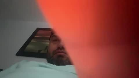 Snapshot of halebb chatting on 10.17.25 halebb online show from 10.17.25