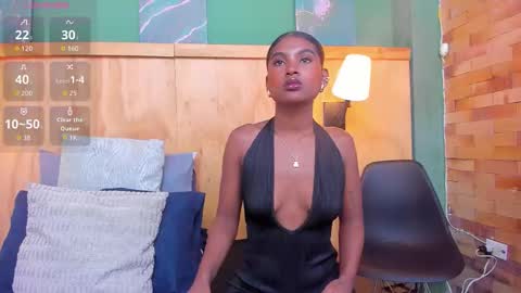 Halley Lorens online show from 03.27.26