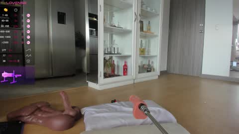 Snapshot of halliee chatting on 12.03.25 insta Laupalacio777Next stream 01th December online show from 12.03.25