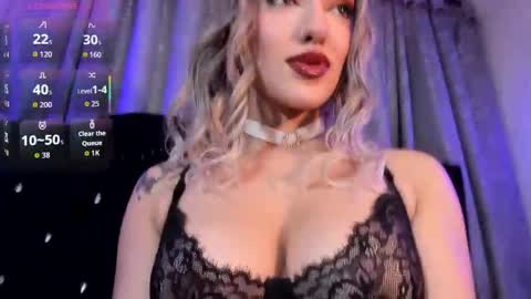 Snapshot of hallsred_rh chatting on 06.06.26 Halls Red online show from 06.06.26