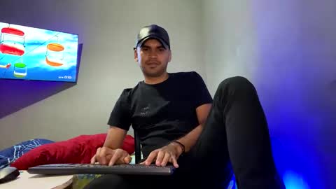 hamiltong12 online show from 11.29.25