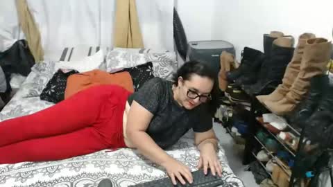 Snapshot of hammer9247 chatting on 10.27.25 hammer9247 online show from 10.27.25