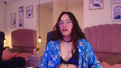 Snapshot of hanabie_ chatting on 02.05.26 hanabie_ online show from 02.05.26