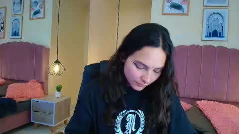 Snapshot of hanabie_ chatting on 03.10.26 hanabie_ online show from 03.10.26