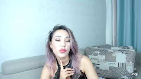 Hanah online show from 02.14.25