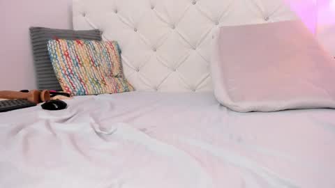 hanah_gray online show from 03.11.25