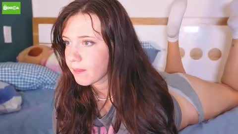 Snapshot of hanahwoods chatting on 10.03.25 hanahwoods online show from 10.03.25