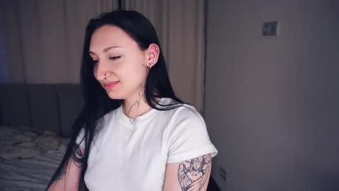 Snapshot of hanalif chatting on 10.22.25 Blair and Ethel online show from 10.22.25