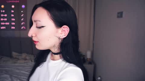 Snapshot of hanalif chatting on 10.23.25 Blair and Ethel online show from 10.23.25