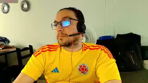Snapshot of handicappedsex chatting on 07.07.26 my only tetraking Charly QuadriplegicMy Feet Havent Walked For 30 Years They Are Soft They Are Holy online show from 07.07.26