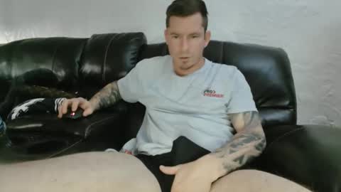 Snapshot of handofmeat11 chatting on 01.19.25 Hand of meat online show from 01.19.25