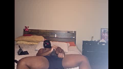 handsallover242 online show from 10.20.25