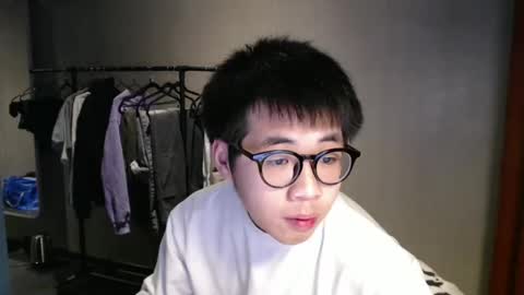 handsome_mannn online show from 02.21.25
