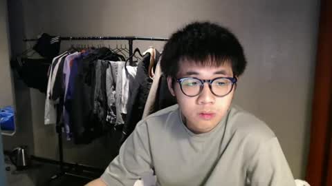 handsome_mannn online show from 02.28.25