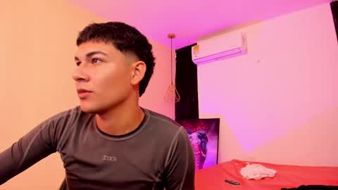 leonardfarrucknick and otis online show from 02.03.26