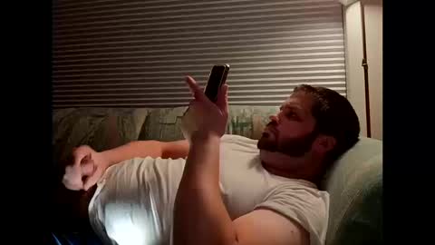 handsomedaddy198923 online show from 10.10.25