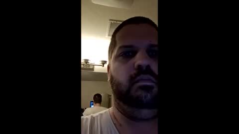 Snapshot of handsomedaddy198924 chatting on 01.12.26 Handsomedaddy198923 online show from 01.12.26