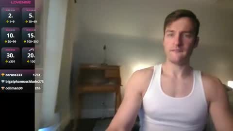 Snapshot of handsumhung chatting on 11.10.25 handsumhung online show from 11.10.25