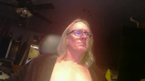 Snapshot of handyman5303 chatting on 01.22.25 Handystudman online show from 01.22.25