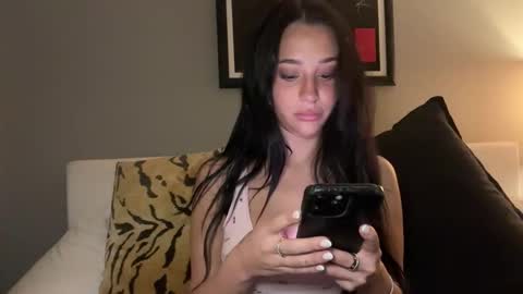 Snapshot of hangoutwithvanessa chatting on 06.11.26 Vanessa online show from 06.11.26