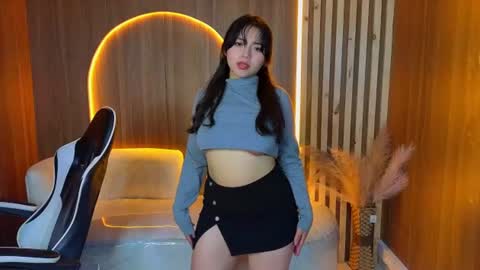 Snapshot of hani_amber_tx chatting on 07.01.26 Follow me.. Live 730 to 1400 online show from 07.01.26