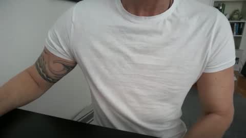 Snapshot of hankmoody6 chatting on 04.01.26 hanky online show from 04.01.26