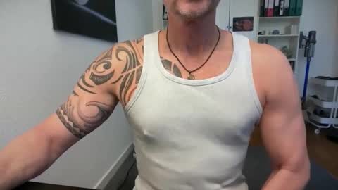 Snapshot of hankmoody6 chatting on 04.23.26 hanky online show from 04.23.26