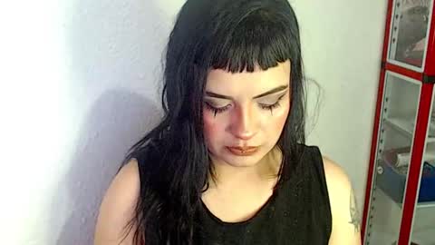 Snapshot of hanna99moon chatting on 02.13.25 JUANA online show from 02.13.25