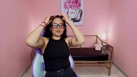 Snapshot of hanna_90_x chatting on 11.07.25 Hanna online show from 11.07.25