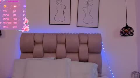 hanna__evans_ online show from 01.07.26