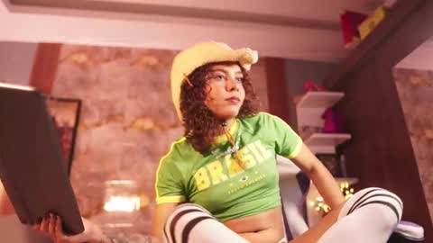 HANNA  online show from 11.16.25