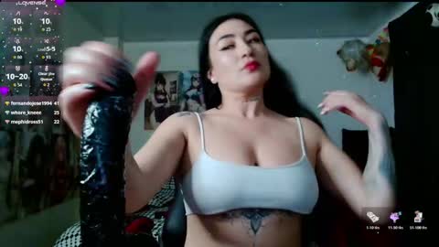 Hanna davis  new account  online show from 10.24.25