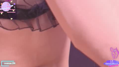 Snapshot of hanna_evanns_ chatting on 11.06.25 Hanna online show from 11.06.25