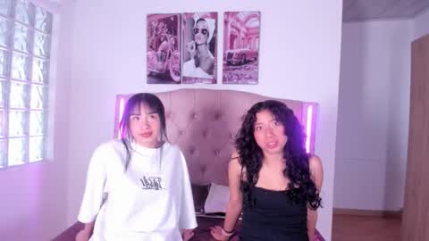 Snapshot of hanna_fujita chatting on 12.17.25 hanna_fujita online show from 12.17.25