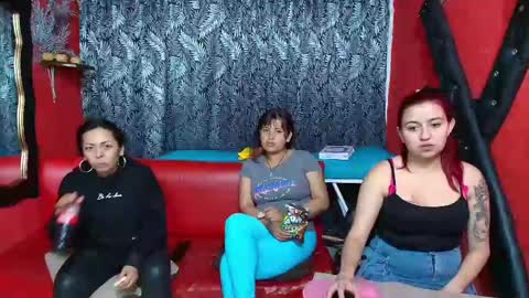 Snapshot of hanna_mature01 chatting on 02.27.25 Hanna online show from 02.27.25