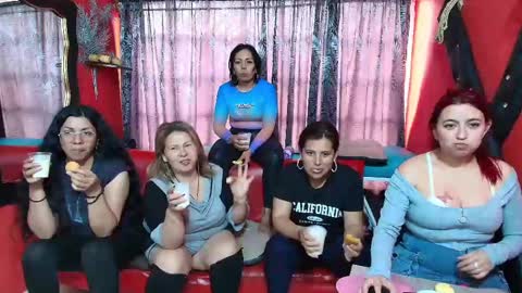 Snapshot of hanna_mature01 chatting on 03.02.25 Hanna online show from 03.02.25