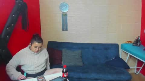 Snapshot of hanna_mature01 chatting on 09.12.25 Hanna online show from 09.12.25