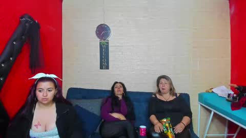 Snapshot of hanna_mature01 chatting on 09.22.25 Hanna online show from 09.22.25