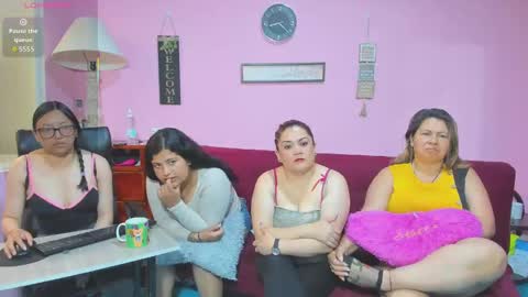 Snapshot of hanna_mature01 chatting on 10.10.25 Hanna online show from 10.10.25