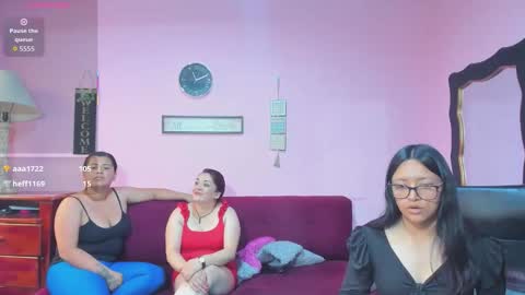 Snapshot of hanna_mature01 chatting on 10.17.25 Hanna online show from 10.17.25