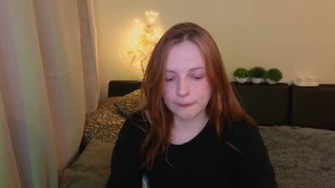 Snapshot of hanna_melon chatting on 02.04.25 Hanna next stream is Mo 8pm-6am by CET online show from 02.04.25
