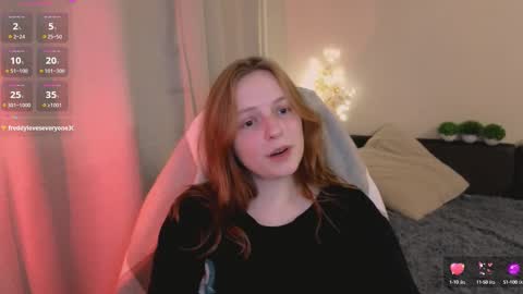 Snapshot of hanna_melon chatting on 02.11.25 Hanna next stream is Mo 8pm-6am by CET online show from 02.11.25