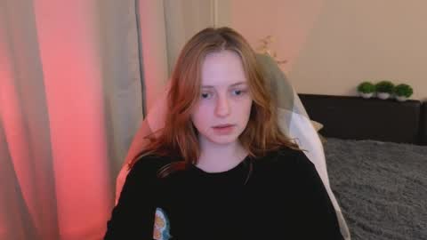Snapshot of hanna_melon chatting on 02.12.25 Hanna next stream is Mo 8pm-6am by CET online show from 02.12.25
