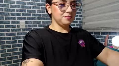 hanna_moons online show from 04.22.26