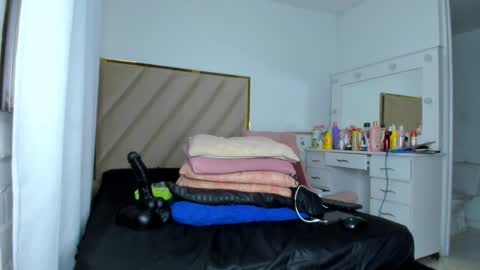 Snapshot of hanna_parkeer chatting on 09.20.25 Hanna online show from 09.20.25