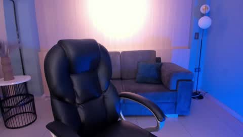  Hanna Connor  online show from 01.07.25